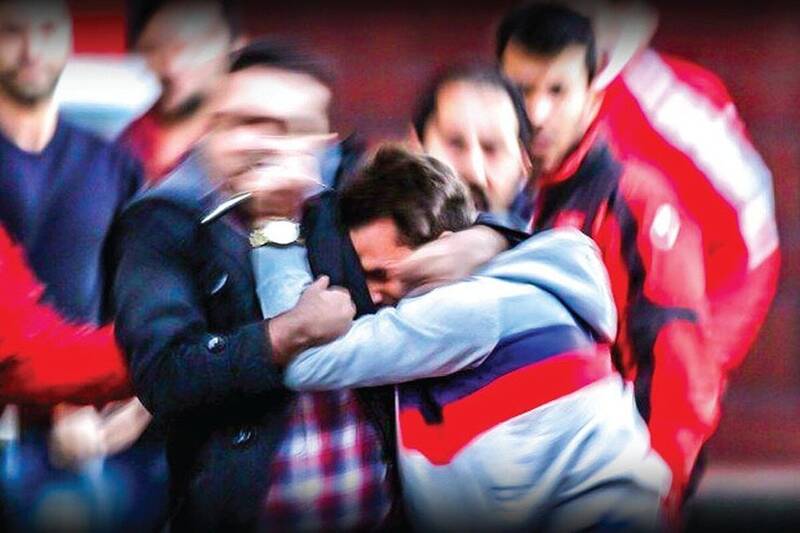 آهن،فوتبال،بافق،سنگ،بازيكنان،تيم،تبر،رامهرمز،يزد،بازي،درگيري ...