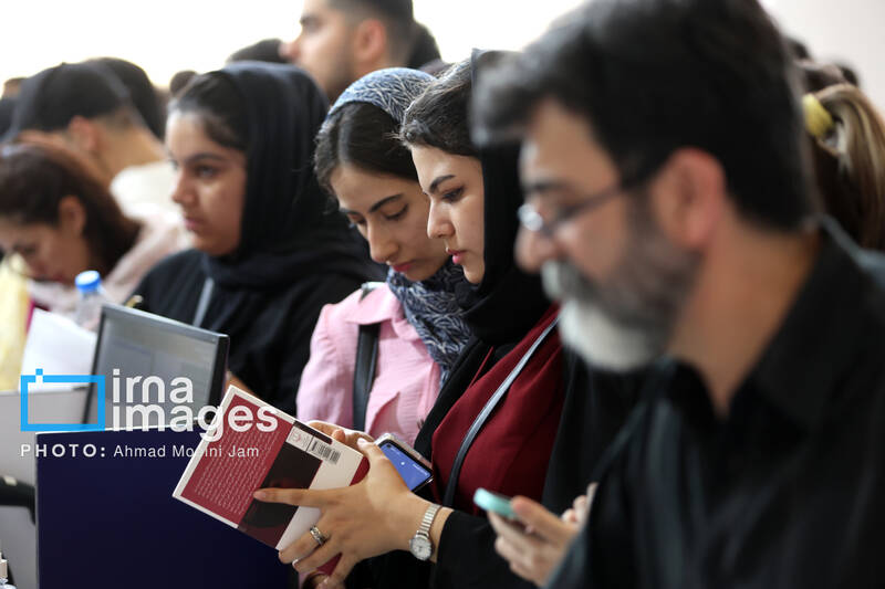 نمايشگاه،كميته،كتاب،تومان،مجازي،حيدري