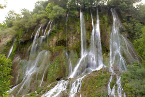 فیلم/ آبشار خیره‌کننده اخلمد چناران