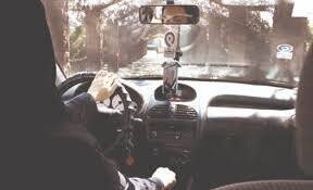 زیست میان مسافر و ترافیک؛ روایتی از رانندگان تاکسیهای اینترنتی