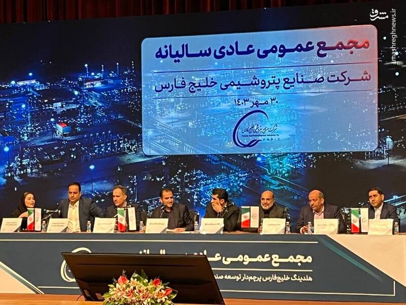 آیا باشگاه استقلال تبدیل به یک حزب سیاسی شده است؟ / چند سوال خاص درباره تبدیل یک سرمایه اجتماعی به بمب ضد امنیتی!