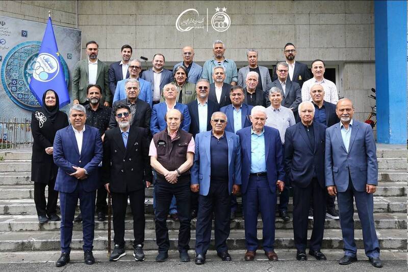 بزرگان استقلال تصمیمساز میشوند - مشرق نیوز