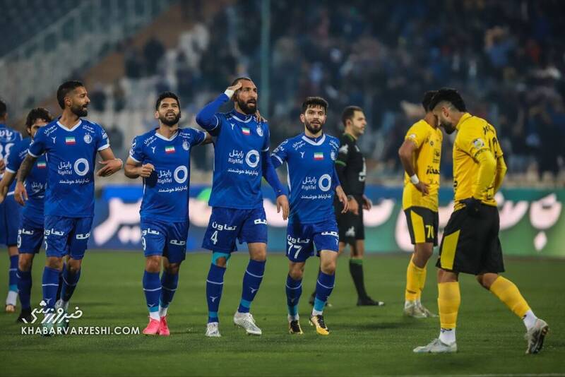 جباری آدم ندید بدیدی نیست که از هول حلیم در دیگ بیفتد/ آوردن سیدورف با این امکانات ضعیف تبعات دارد