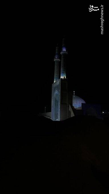 نمایی بینظیر از مسجد جامع یزد در شب
