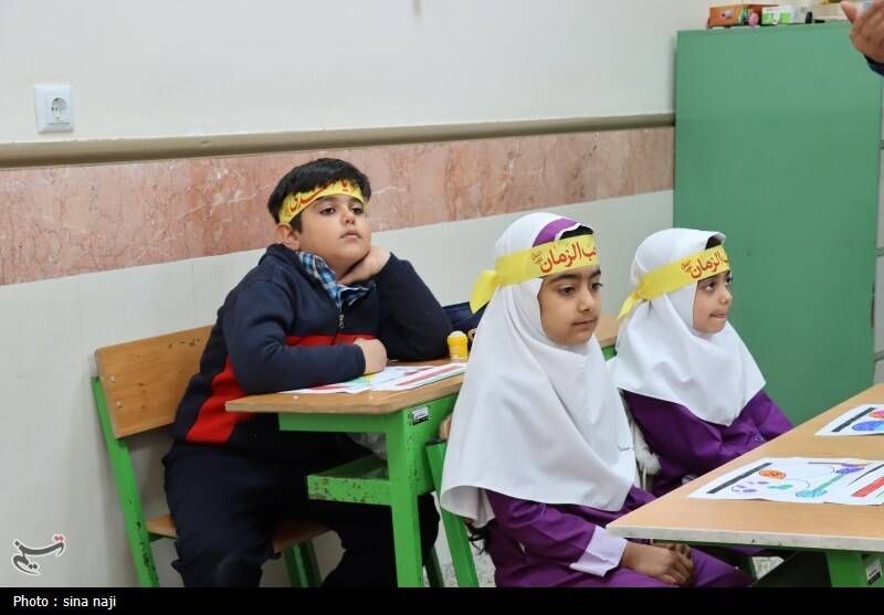 ساعت،صبح،الي،مدارس،نوبت،آموزان،دانش،امتحانات،حضور،فاصله،برگزار