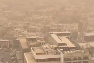 توده غلیظ خاک در غرب کرمانشاه