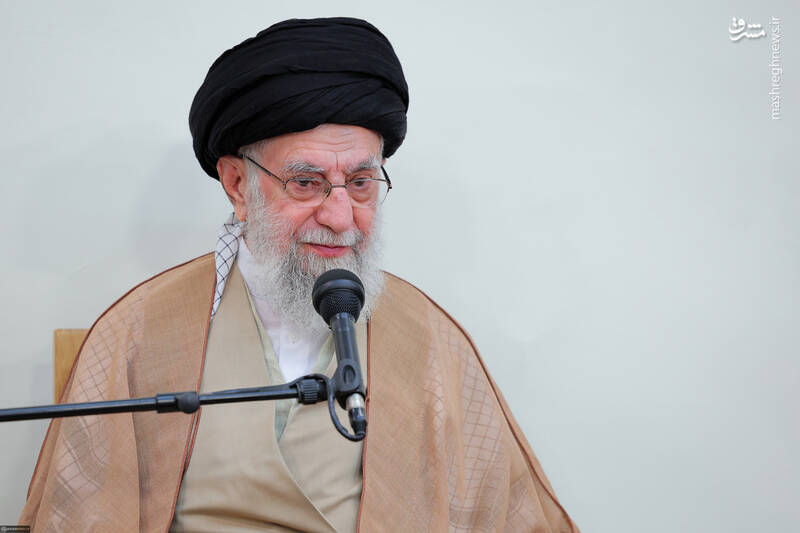 عکس/ دیدار دستاندرکاران کنگره شهدای امدادگر با رهبر انقلاب