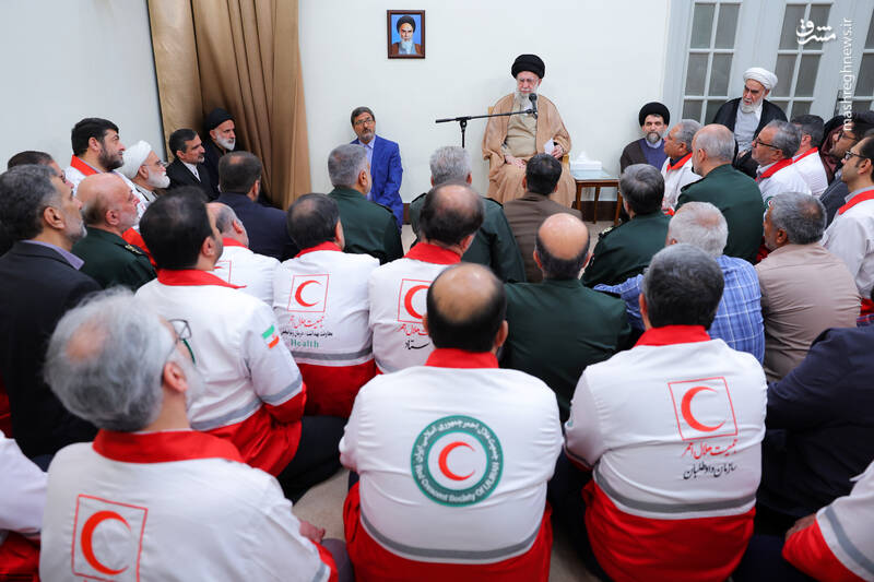 عکس/ دیدار دستاندرکاران کنگره شهدای امدادگر با رهبر انقلاب