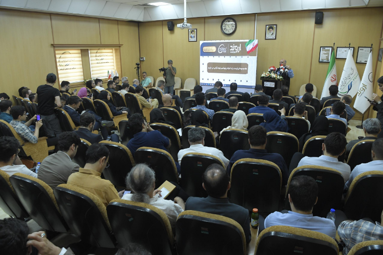 بازدید فعالان بازار سرمایه از پتروشیمی اروند/ غول PVC خاورمیانه، ۱.۳ میلیارد دلار ارزش جایگزینی دارد/ اروند ۲، نقشه راه مطمئن برای افزایش سودآوری اروند