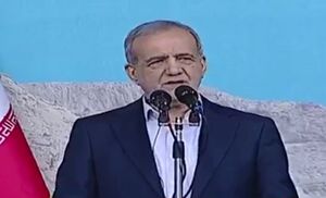 فیلم/ پزشکیان: وقتی شما را می‌بینیم مسئولیت را بیشتر بر دوش خود حس می‌کنیم