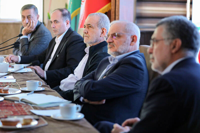 عکس/ نشست برج فناوری اکوسیستم واکسن