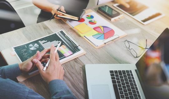 بهترین شرکت های طراحی سایت ایران در سال 1404 + عکس