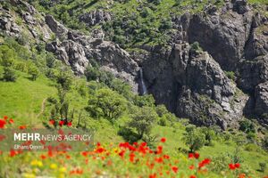 تخت سلیمان؛ یکی از جاذبه های تاریخی و اسرارآمیز ایران