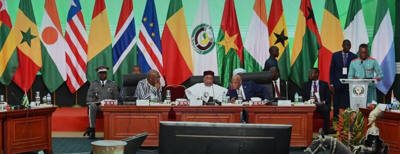 تحریمهای اکواس علیه کشورهای ساحل چگونه شکست خورد؟