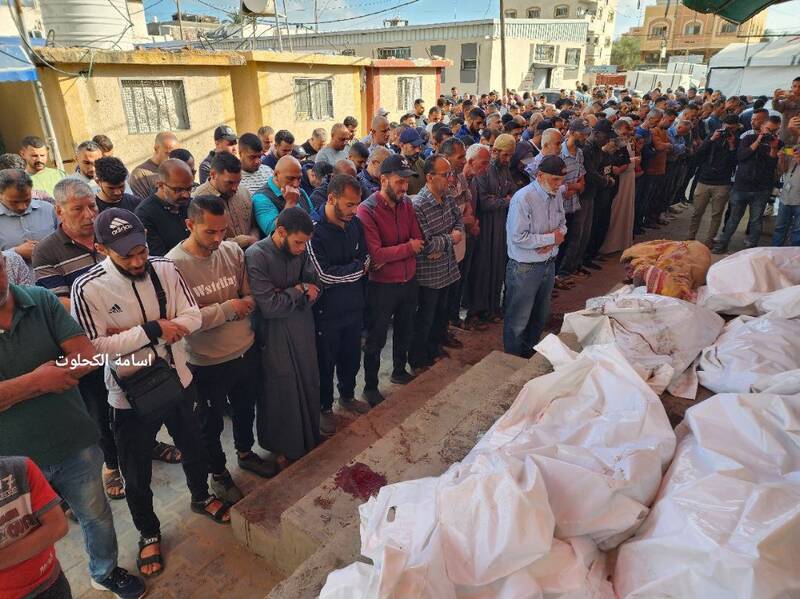 فاجعه انسانی در غزه: ۱۲۵ شهید و ۳۶۴ زخمی در ۲۴ ساعت گذشته/ ادامه مقاومت فلسطین: عملیات کمین قسام و انهدام زره‌پوش‌های صهیونیستی/ لاپید: دولت نتانیاهو باید کنار برود!/ عملیات اسرائیل در خان یونس به فاجعه ختم شد: نظامی صهیونیست با شلیک خودی کشته شد