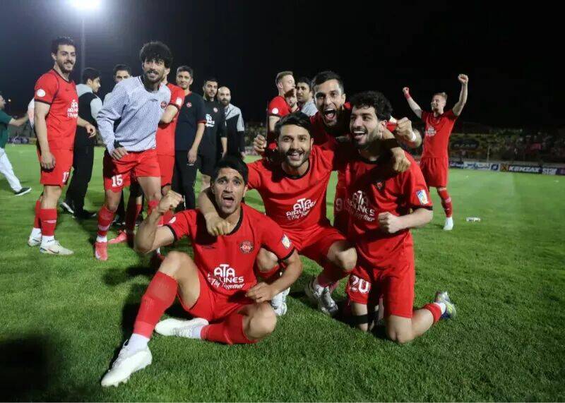 گندوز از نیازمند بهتر بود ولی باید برود چون درویش گلر تیم ملی را برای نیمکتنشینی نیاورده!/ نوراللهی بیاید عالی میشود