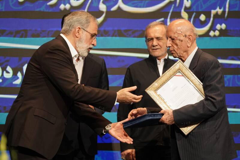 درد و دل دانشمندان برگزیده کشور با رئیس جمهور