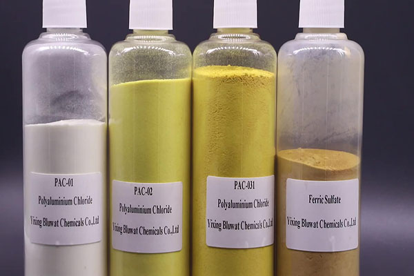 در فرآیند شیمیایی کاغذسازی از چه موادی استفاده میشود؟