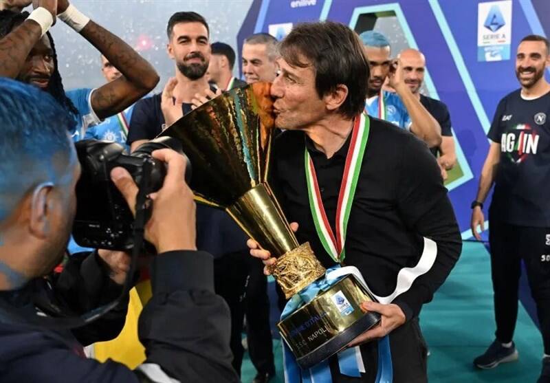قهرماني،فصل،ناپولي،بازيكنان،اتفاق،بازي،كونته،برنده،قهرمان،كسب