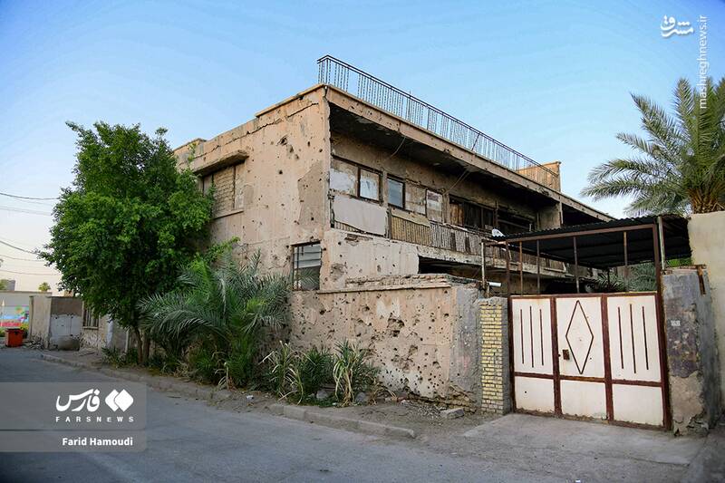 عکس/ گلولههایی که هنوز جایشان روی دیوارهاست