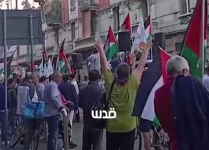 تظاهرات حامیان فلسطین در میلان با شعار "انتفاضه انتفاضه، فلسطین آزاد"+ فیلم