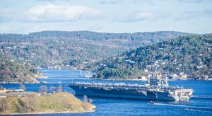 بازگشت ناو "هری اس ترومن" و تغییر فرماندهی آن در میانه مسیر