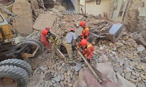 فیلم/ گزارش آتش‌نشانی از ریزش آوار در قیام‌دشت