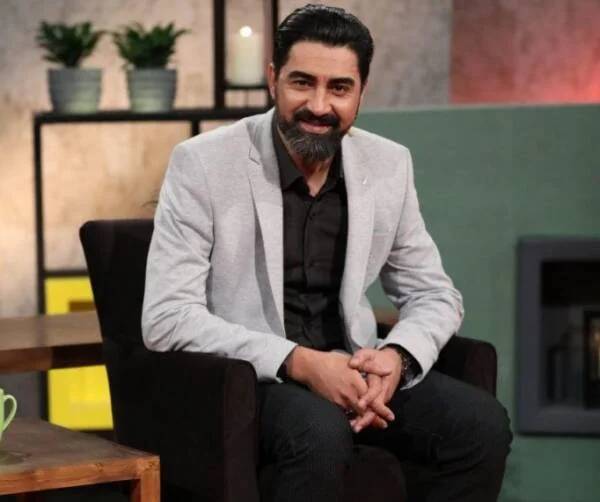 کوچ مجریان مشهور به نمایش خانگی/ رقابت ژوله، رشیدپور، مدیری و رامبد+ جدول