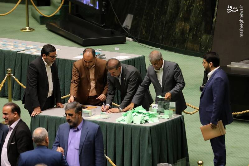 جزئیات انتخابات هیئت رئیسه مجلس/ قالیباف با رای قاطع نمایندگان "رئیس مجلس" ماند/ نیکزاد و حاجیبابایی نواب رئیس مجلس ماندند+ عکس و فیلم