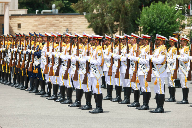 عکس/ مراسم بدرقه رئیس جمهور برای غزیمت به عمان