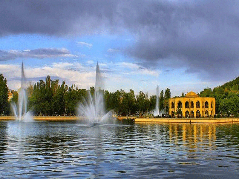 چطور در 10 روز به بوشهر و تبریز سفر کردم!