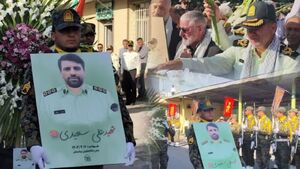 تشییع پیکر شهید مدافع امنیت علی سعیدی در چهارمحال