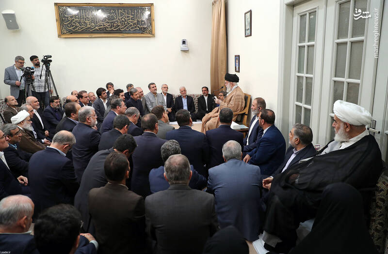 به میان مردم بروید، سخنانشان را بشنوید و توضیح لازم را نیز بدهید/ استانداران مدیر همهجانبه استان؛ باید به آنها اختیارات داده شود