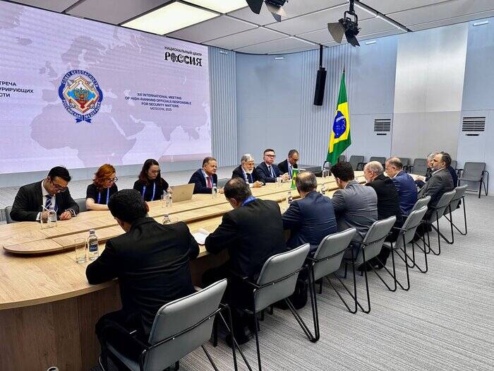 برزیل: از حق ایران در غنیسازی حمایت میکنیم