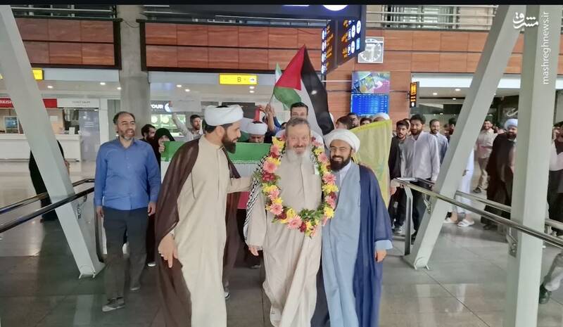 حجتالاسلام قاسمیان به ایران بازگشت+ عکس