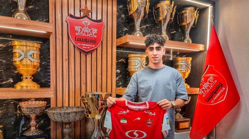 پرسپولیس با سه بازیکن قرارداد امضا کرد