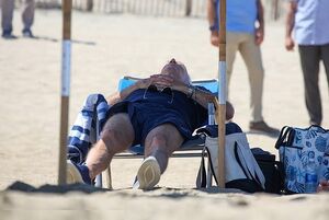 بایدن هر روز صبح در کمد دیواری کاخ سفید گم میشد! بایدن هر روز صبح در کمد دیواری کاخ سفید گم میشد!