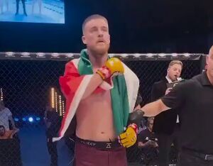 حمایت بوکسور ایرلندی از فلسطین پس از شکست دادن حریف اسرائیلی