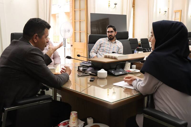 از کتابخانههای یزد تا داستان مردم؛ شش سال تلاش برای روایت زندگی روحالله/ امام خمینی(ره) پیش از سال ۴۱؛ چهرهای که کمتر دیدهایم/ نویسندهای که تاریخ را بیپانویس نوشت؛ اما مستند