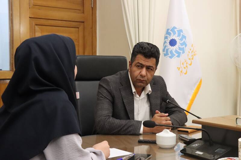 از کتابخانههای یزد تا داستان مردم؛ شش سال تلاش برای روایت زندگی روحالله/ امام خمینی(ره) پیش از سال ۴۱؛ چهرهای که کمتر دیدهایم/ نویسندهای که تاریخ را بیپانویس نوشت؛ اما مستند