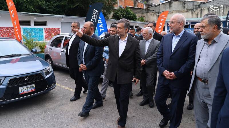 بازدید از نمایشگاه دستاوردهای فن‌آوری ایران در کاراکاس