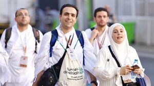 مناسک حج 1404 با انتقال زائران به عرفات آغاز شد