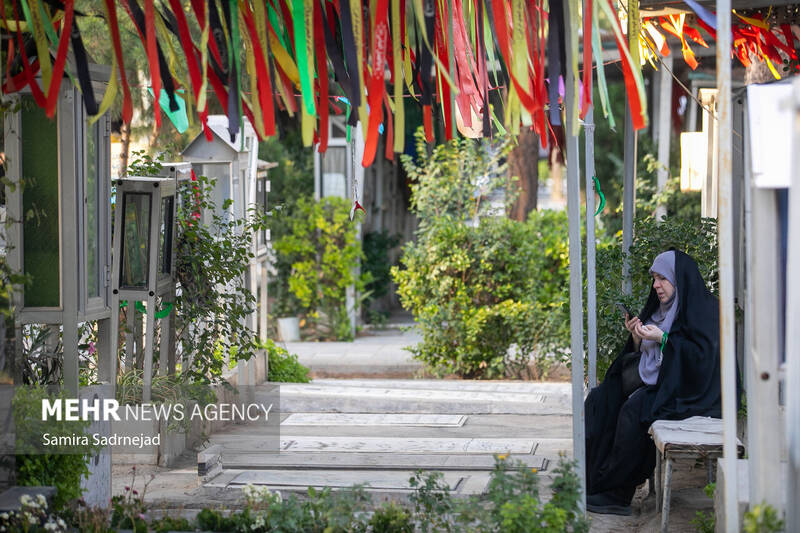 مراسم دعای عرفه در گلزار شهدای بهشت زهرا (س) تهران