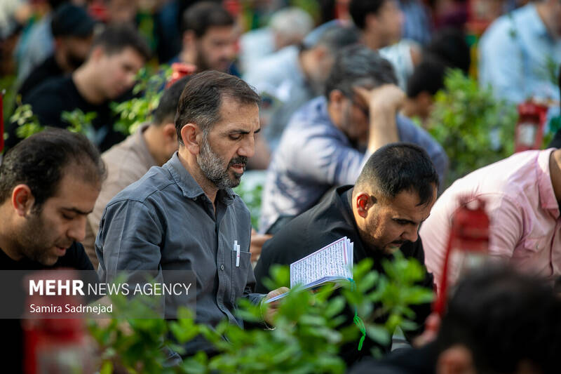 مراسم دعای عرفه در گلزار شهدای بهشت زهرا (س) تهران