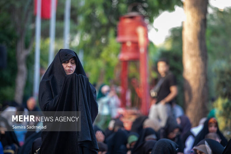 مراسم دعای عرفه در گلزار شهدای بهشت زهرا (س) تهران