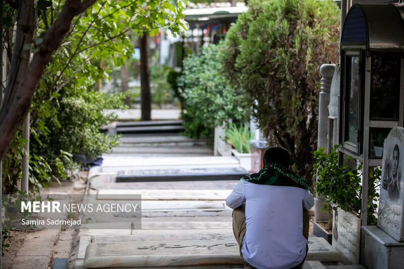 مراسم دعای عرفه در گلزار شهدای بهشت زهرا (س) تهران