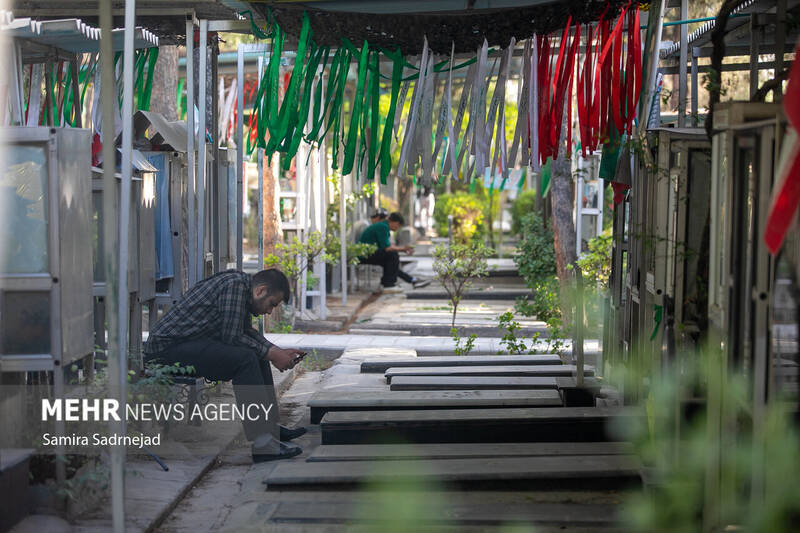 مراسم دعای عرفه در گلزار شهدای بهشت زهرا (س) تهران