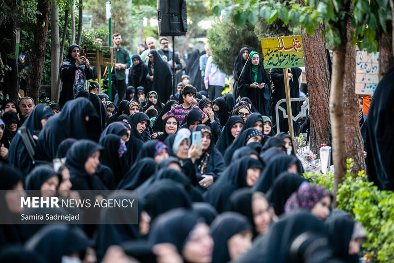 مراسم دعای عرفه در گلزار شهدای بهشت زهرا (س) تهران