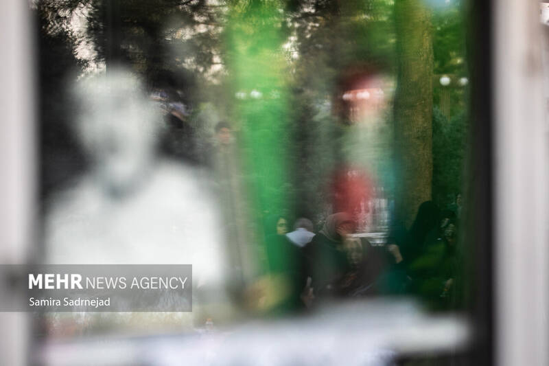 مراسم دعای عرفه در گلزار شهدای بهشت زهرا (س) تهران