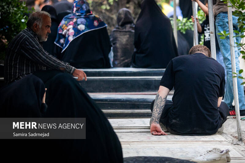 مراسم دعای عرفه در گلزار شهدای بهشت زهرا (س) تهران